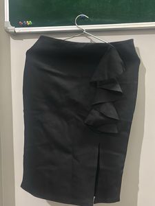 Chic Black Ruffle Skirt with a Slit