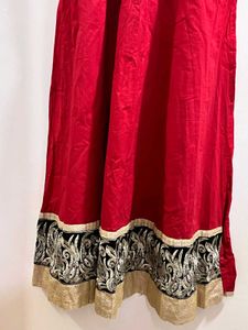 Red &amp; Gold Embroidered Kurti M