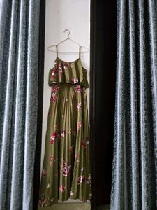 Olive Floral Pleated Maxi Dress bust 36