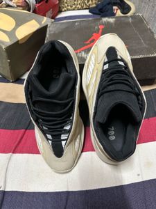Yeezy Boost 700