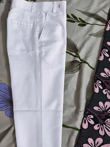 Boys elegent white pant ✨♥️