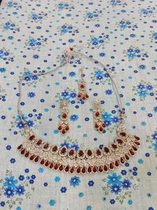 Stunning Red Stone Jewellery Set