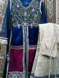 Elegant Embroidered Kurta Set with Palazzo