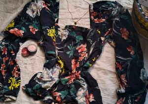 Chic Floral Print top