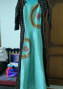 Beautiful Long Dress Never Used Due To Size