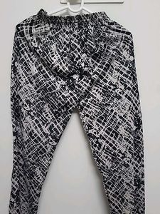 Stylish Black &amp; White Printed Palazzos