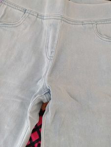Light Wash Relaxed Fit Jeans