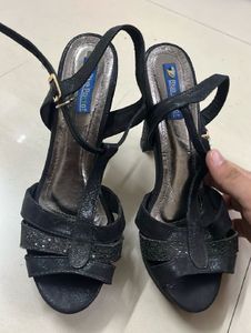 Stylish Black Platform Heels EU 36