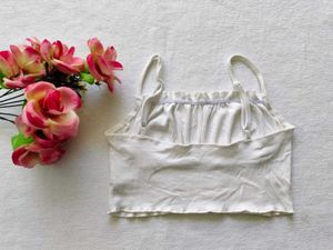 Shein : Stylish White Cropped Top