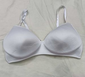Comfortable💙 White Padded Bra