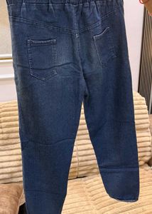 Stylish Ripped Denim Jeans