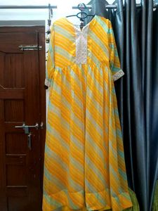 Yellow Green Stripped gown✨️✨️