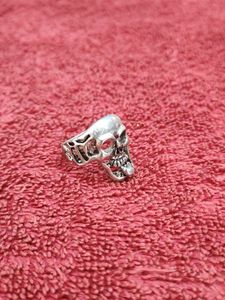 Skull Ring