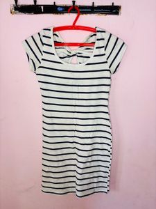Striped Mini Dress with Bow Detail🥀