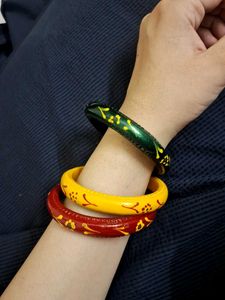 Set of 3 Handcrafted LAAKH Bangles