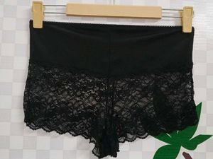 1300)Black Lace Hipster Panties