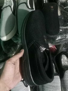 Brand New Men Slip-On Casual Shoes 18 Pa