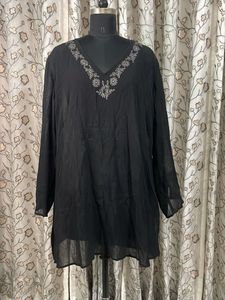 Black Embroidered V-Neck Kurta
