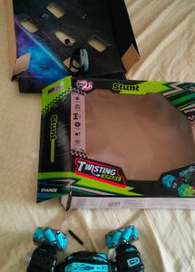 Twisting Spray RC Stunt Car