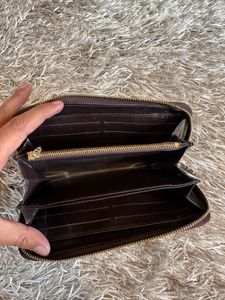 Louis vuitton Elegant Monogrammed Patent Leather W