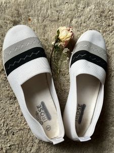 Like New IROSE Slip-on Sneakers👌💜