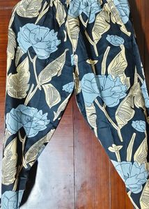 Chic Leaf Print Kurta Set