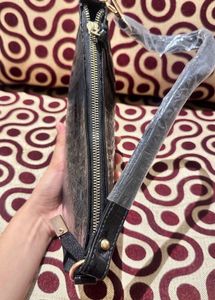 Completely New Chic Black Croc Embossed Bag
