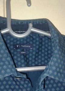 Van Heusen Slim Fit Printed Shirt.