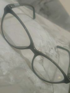 Stylish Round Frame Eyeglasses