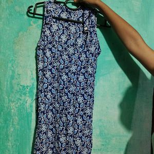Blue Floral Sleeveless Kurta
