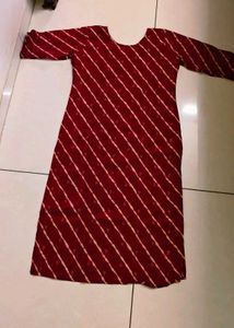 Elegant Maroon Kurta with Embellished Neckline