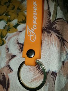 FOREVER SPORTS KEYCHAIN
