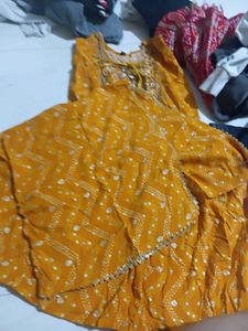 Beautiful Yellow Bandhani Kurta Set