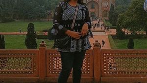 Navy Blue Embroidered Kurta luckhnovi