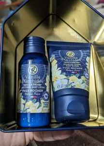 YVES ROCHER BODY LOTION AND SCUB GIFT PACK