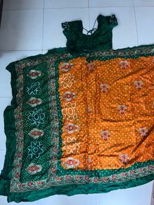 Embroidered Bandhani Saree - Green &amp; Orange