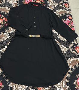 Elegant Black Kurta with Metallic Belt