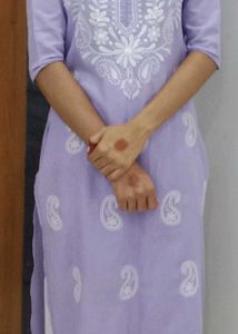 Elegant Lavender Kurta with Chikankari Embroidery