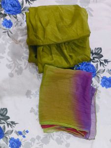Exquisite Green Kurta Set with Embellishments