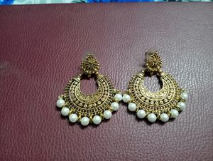 Chand Baliya Pearl Earrings