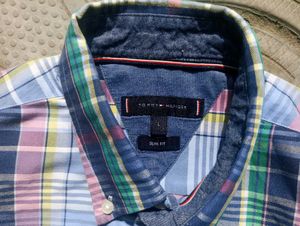 Tommy Hilfiger Plaid Button-Down Shirt
