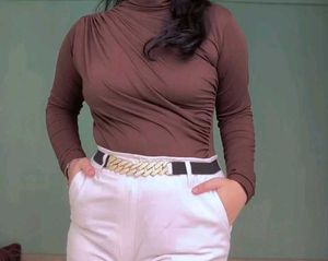 Brown High Neck Ruched Top 🤎✨