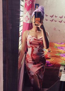 Stunning Tie-Dye Maxi Dress with Slit