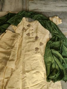 Elegant Cream Kurta Set with Green Dupatta