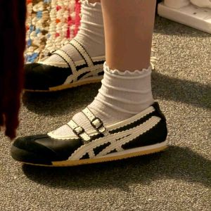 Onitsuka Girls