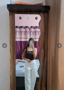 Chic White Wide-Leg Trousers