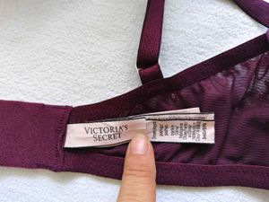 Victoria's secret : Burgundy inner