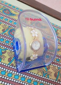 Cute Flower Strap Watch