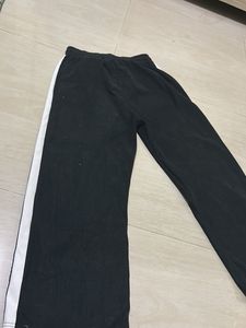 Black trousers
