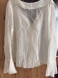 Chic White Ruffle top